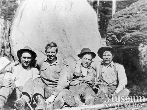 Bendickson Logging crew members