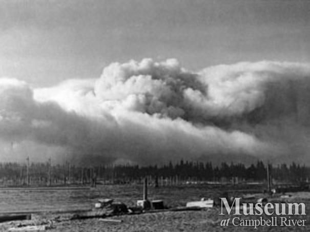 Smoke from the Sayward Fire