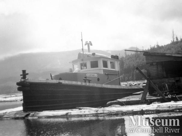 A tugboat on Nimpkish Lake - the 'CanFor 6'